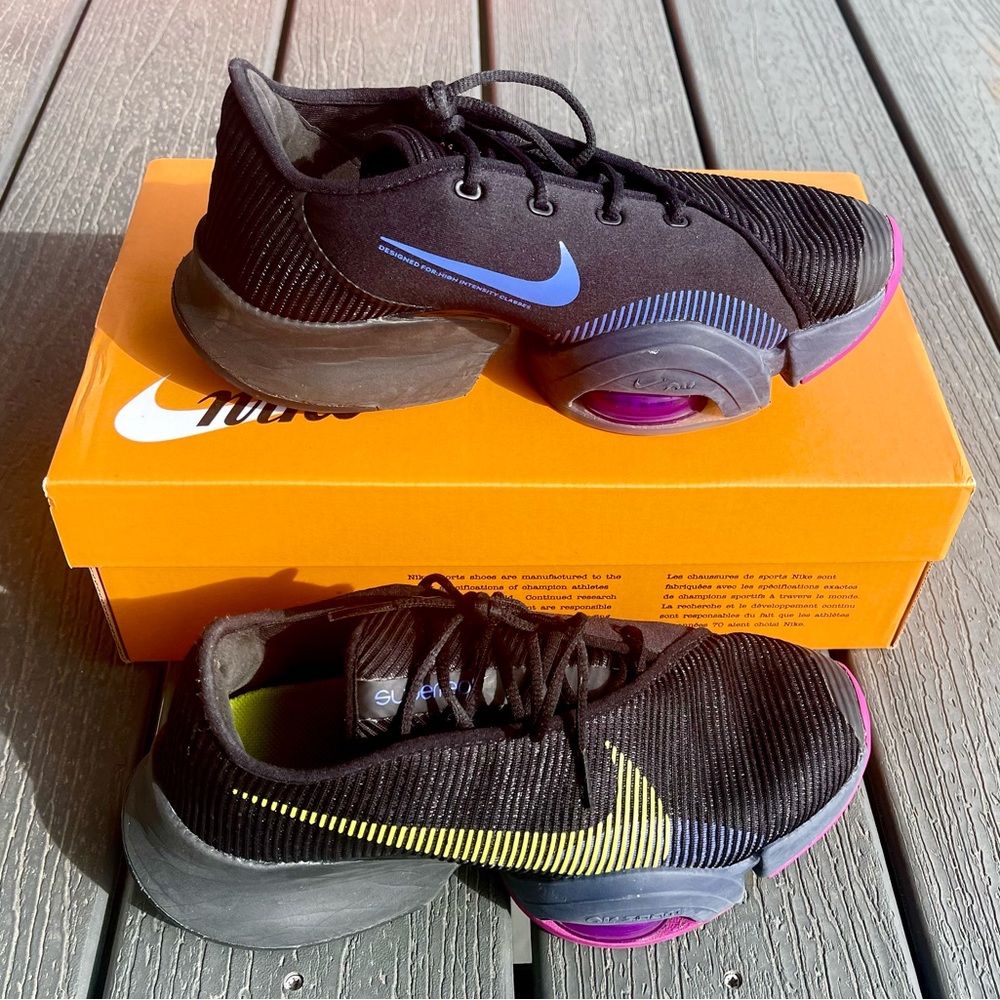 NIKE air Zoom SuperRep2, Women’s HIIT class shoes.